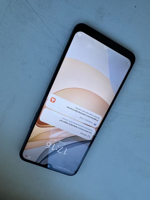 Продам vivo Y53s 128g