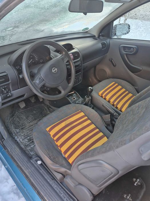 Opel corsa 2001  Stare buna