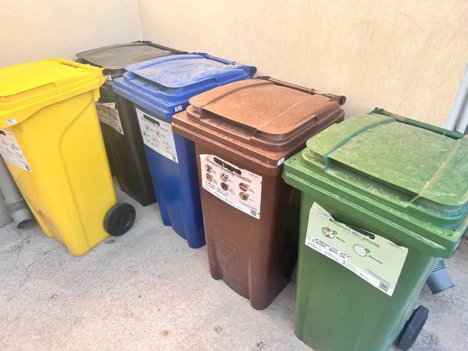 5 pubele 120L cu roți – 3 noi + 2 folosite