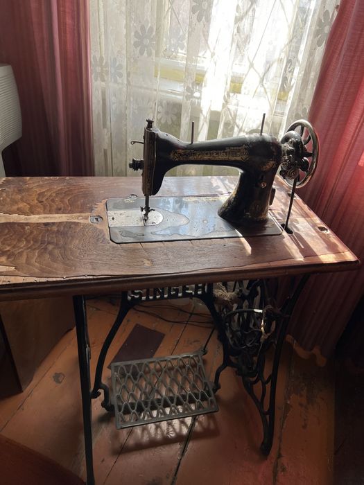 Продам швейную машинку зингер оригинал