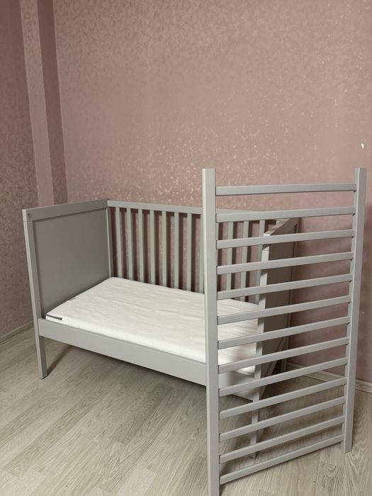Манеж, детская кроватка sundvik ikea