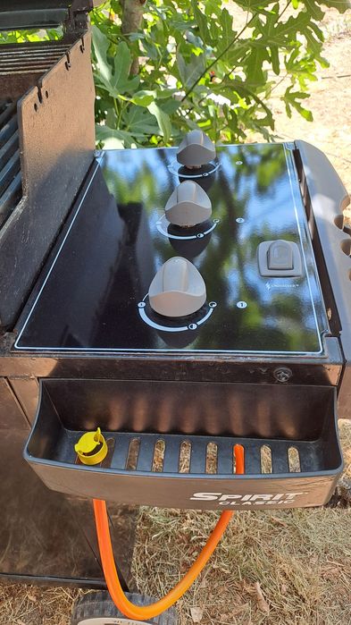 Барбекю на газ Weber spirit classic