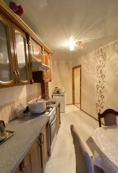 Продам кухонную гарнитуру срочно