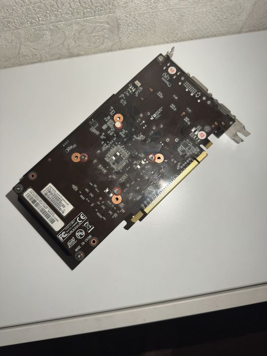 Видеокарта GTX 750