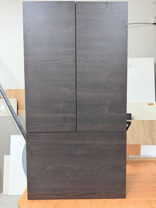 Компактен шкаф за работно място