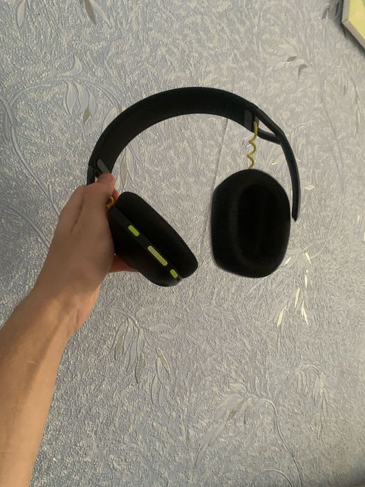 Наушники Logitech g435