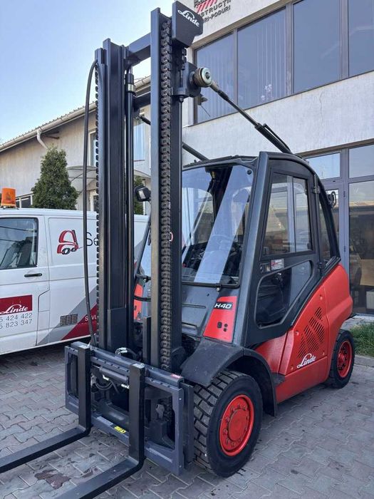 Stivuitor - Motostivuitor Linde H40D-01 Anul fabricației: 11/2010