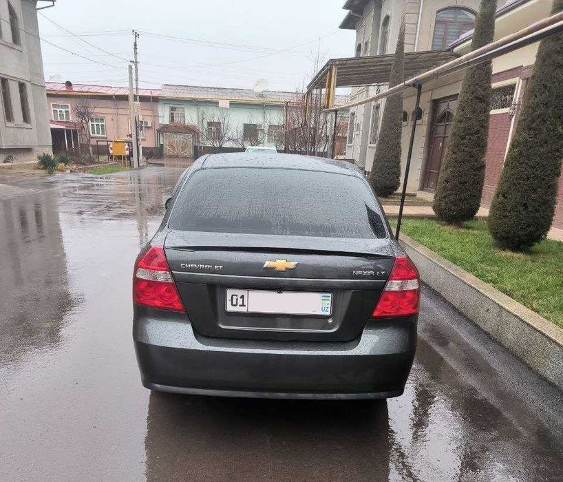 Автомобил NEXIA 3