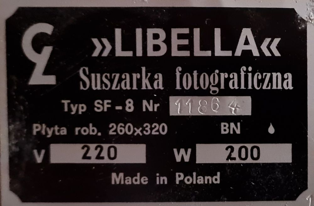 Сушилня за чернобели или цветни снимки. Ретро модел.
