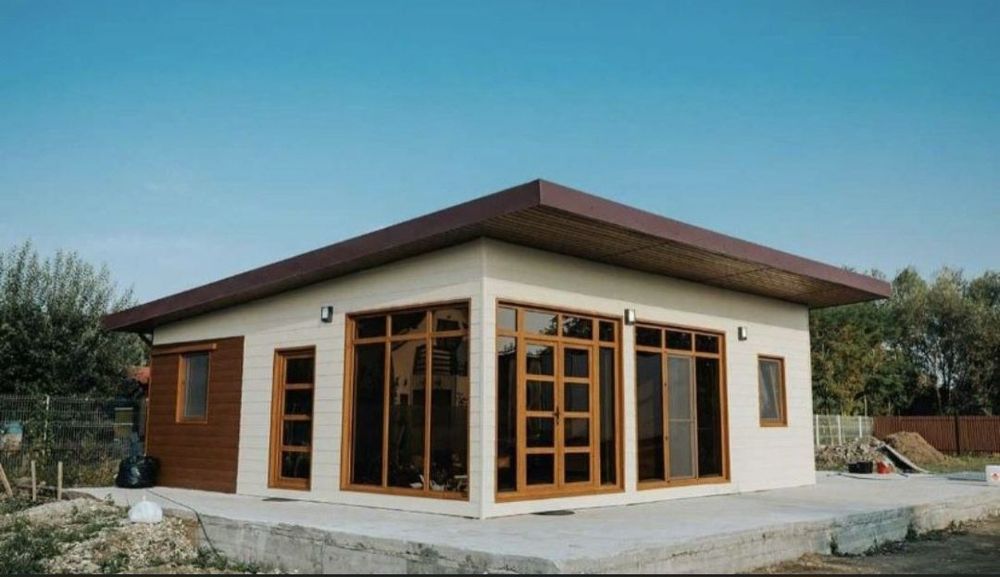 Vând casă de locuință din panouri Sandwich