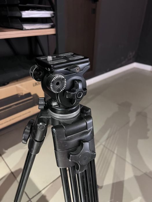 Штатив для фотоаппарата