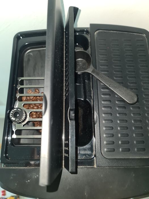 Кофемашина Delonghi Caffe Corso