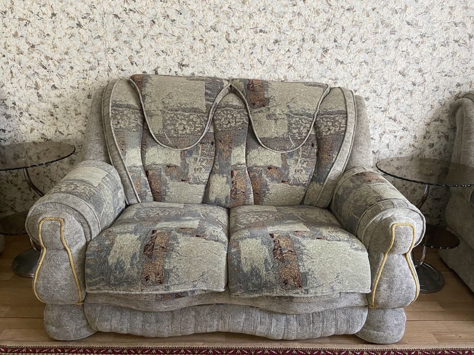 Мягкий уголок для гостиной