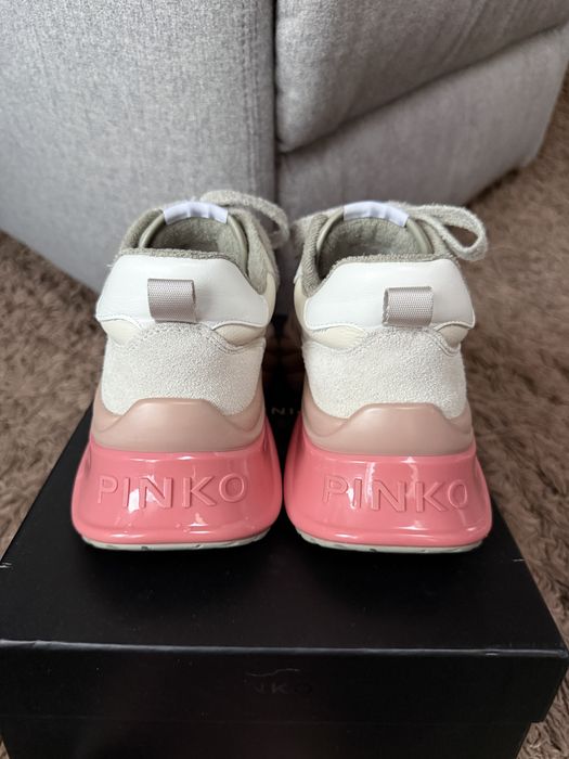 Сникърси Pinko