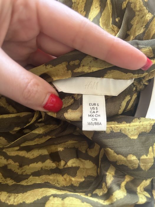 Чисто нова дамска риза H M