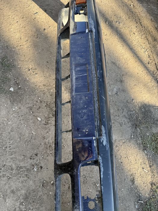Передний бампер на VW Golf 3/Vento