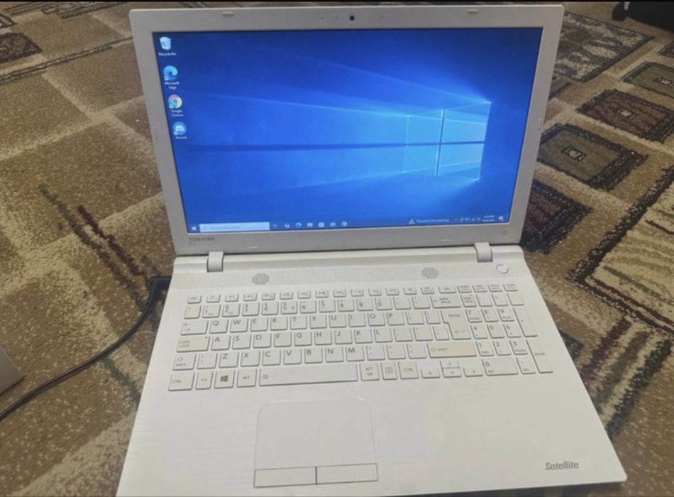 Laptop Toshiba Satellite C55-C-1E4
