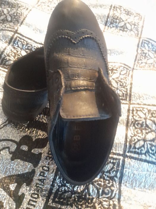 RETRO TUFLI BOLALAR YOKI AKSESUR uchun shoshiling dostavka bor