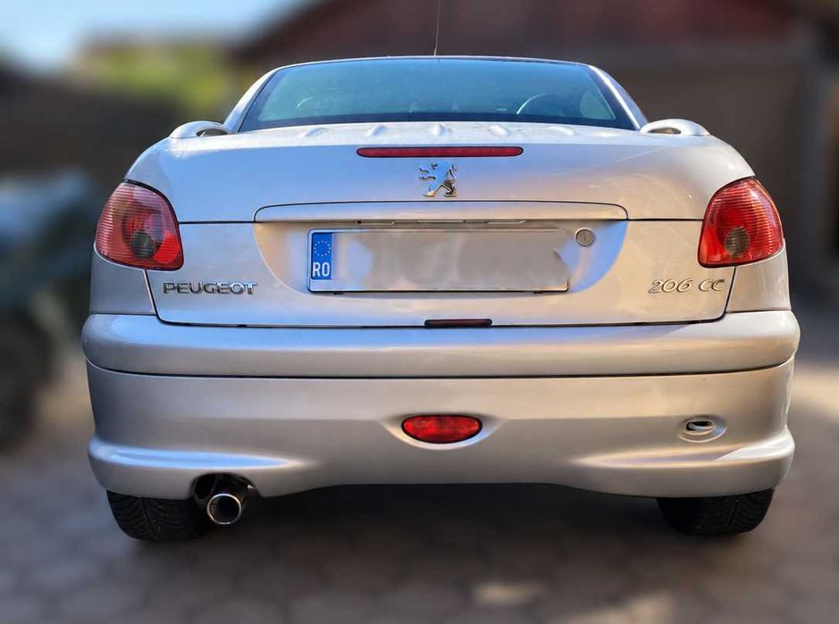 Peugeot 206 CC 1.6 Benzină 109 CP | 2004 | 152.922 km | Cabrio