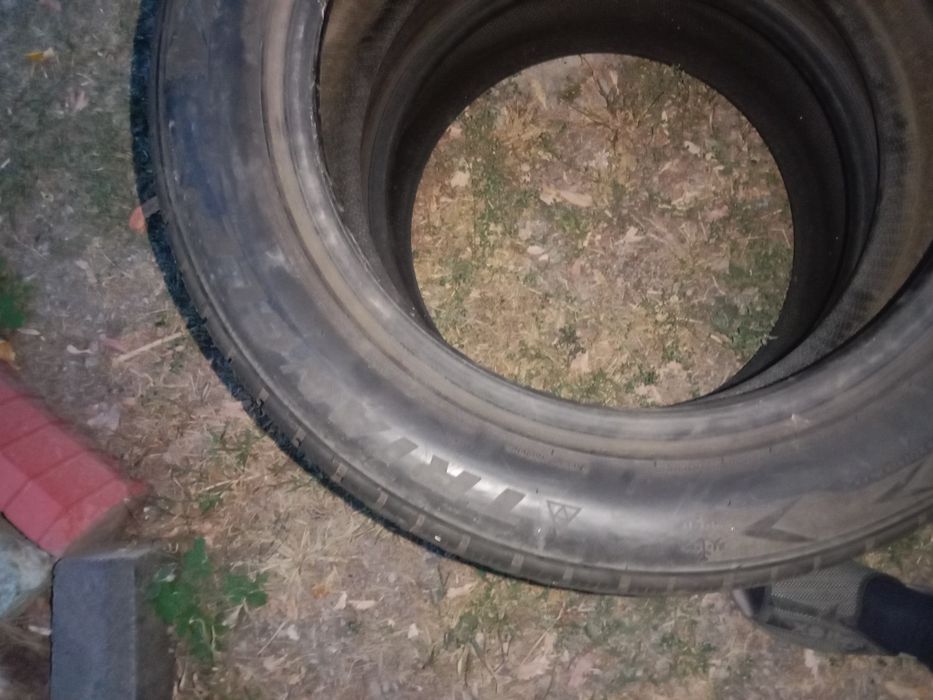 Продам два балона зима