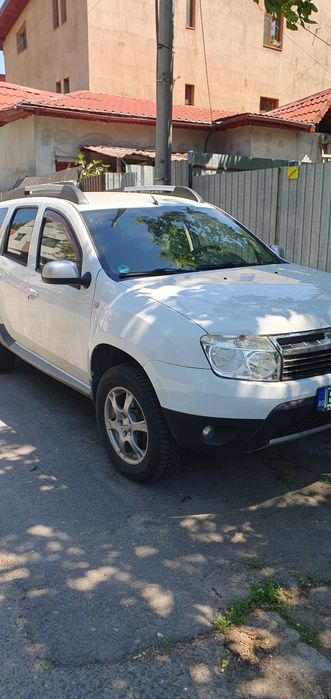 Vând Duster 1.5 DCI