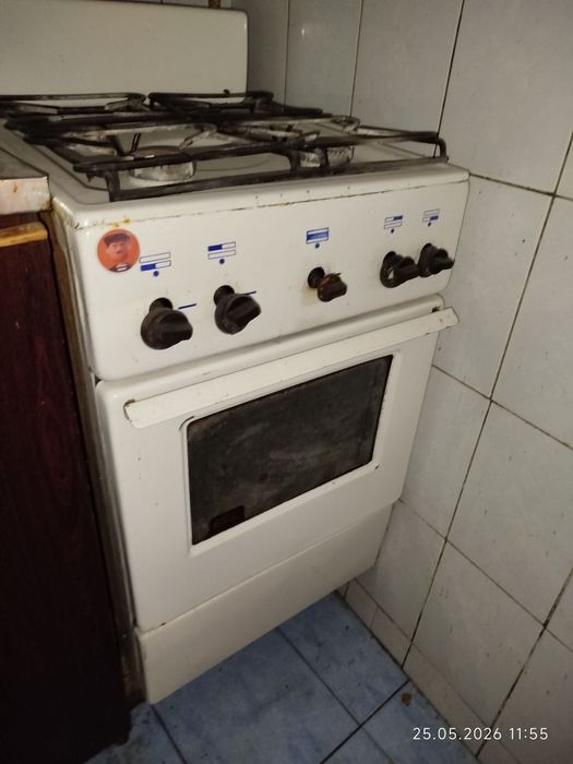 Продаётся 4 х комфорочная газовая плита!