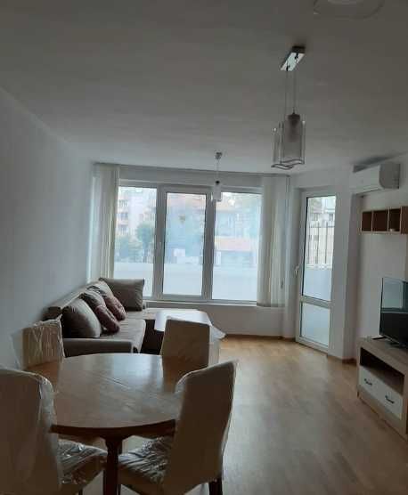 Дава се под наем Тристаен апартамент в Бургас, Център - 100 кв.м за 242.25 € - Снимка #7