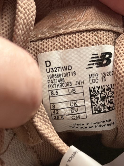 New Balance 327 culoare taupe marimea 42 noi originali
