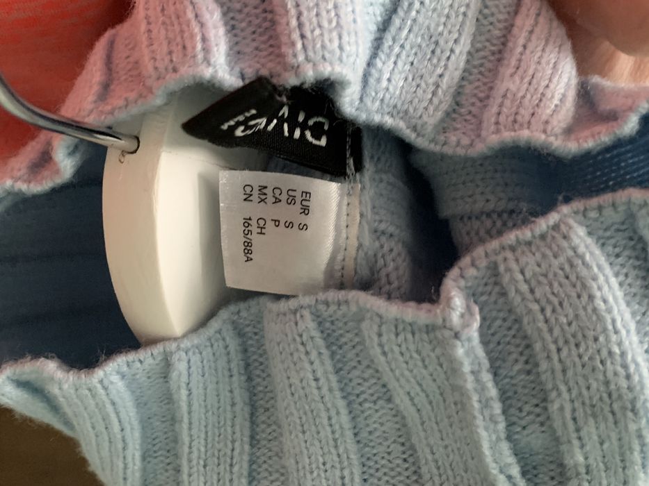 Пуловер H&M Divided в висока яка S