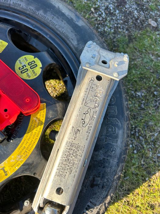 Авариен комплект Мерцедес Патерица