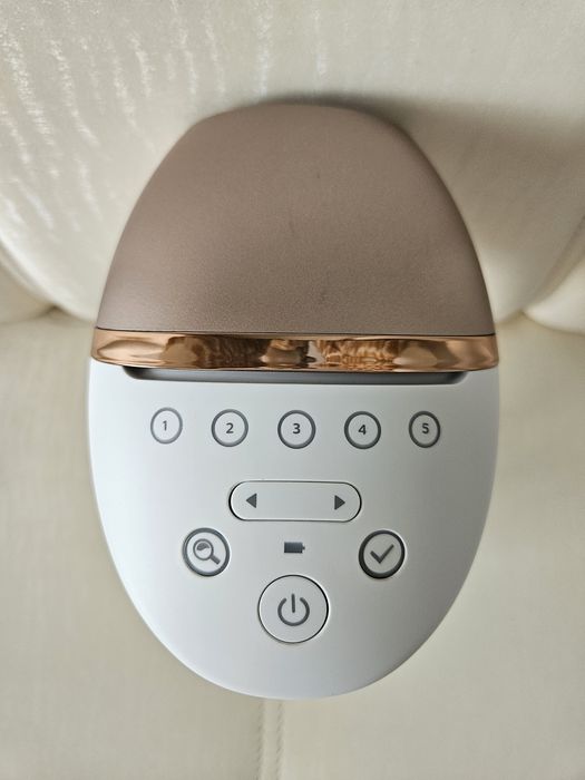 Epilator IPL PHILIPS Lumea Seria 9000