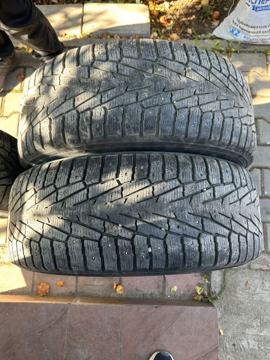 Продам б/у шины на тойота прадо