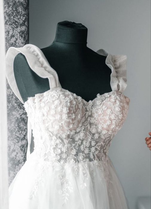 Vand rochie de mireasa marimea Xs-S