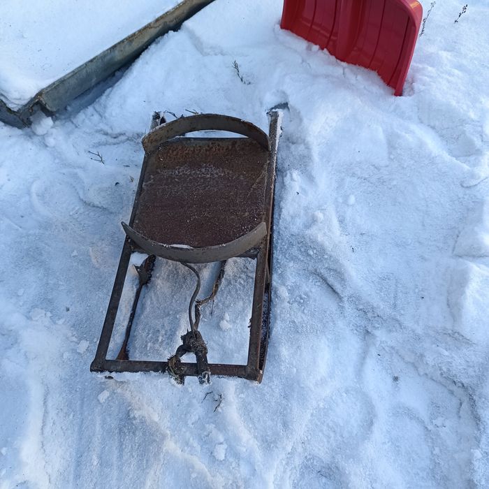 Сани - фляговоз чугунные