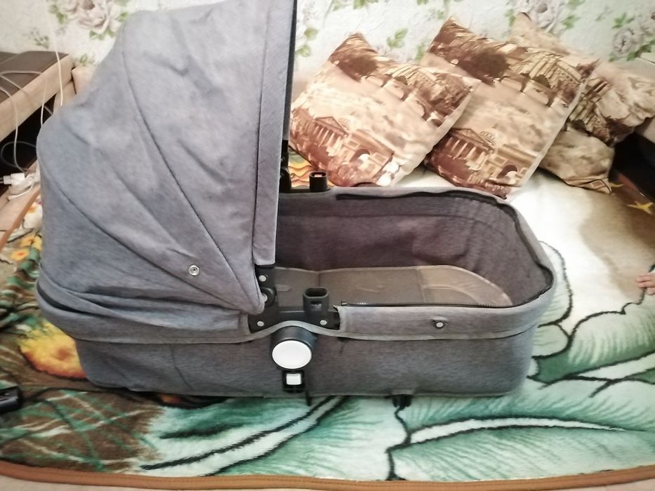 Продам коляску трансформер