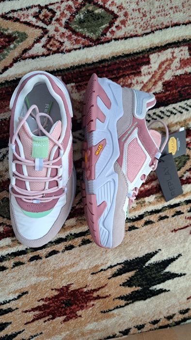 Vand adidasi dama Replay marimea 39 din piele si textil roz cadou idea