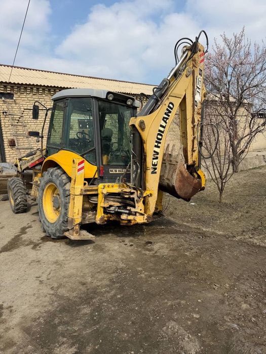 Трактор сотилади