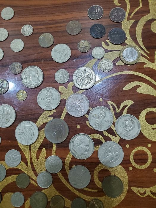 Продаётся монеты СССР кие разные