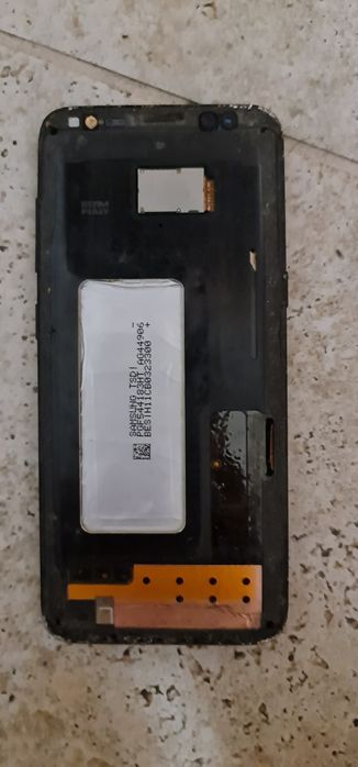 Vad 3 telefoane stricate