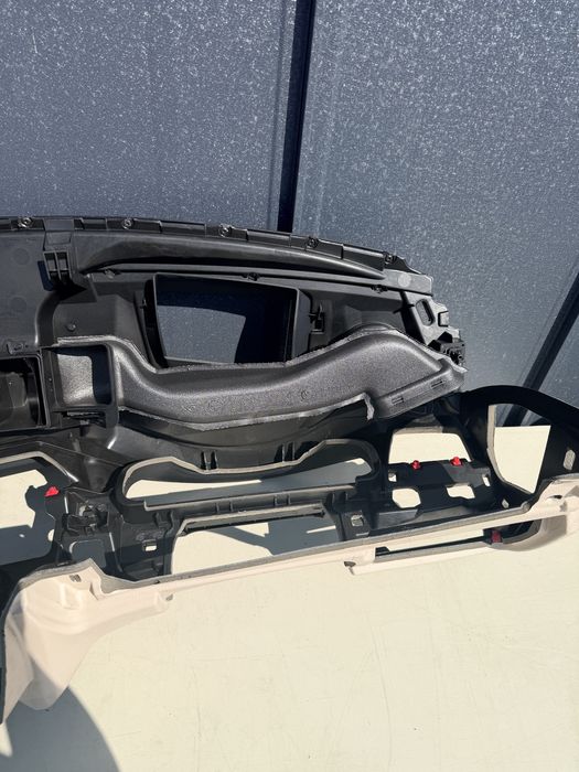 Plansa bord Head Up BMW seria 5 f10 f11 neagra/Oyster