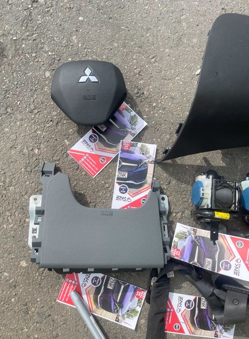 Mitsubishi L200 - kit airbag - Pasager Genunchi Volan  - set centuri