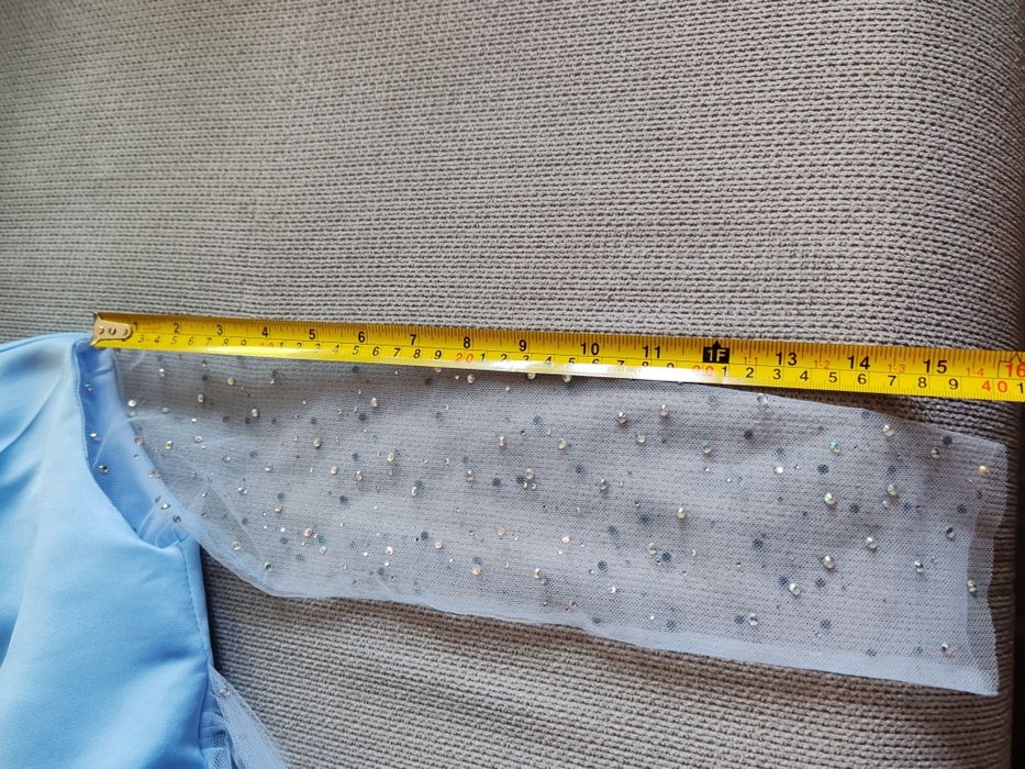 Обемна рокля за принцеса за 7-8 години