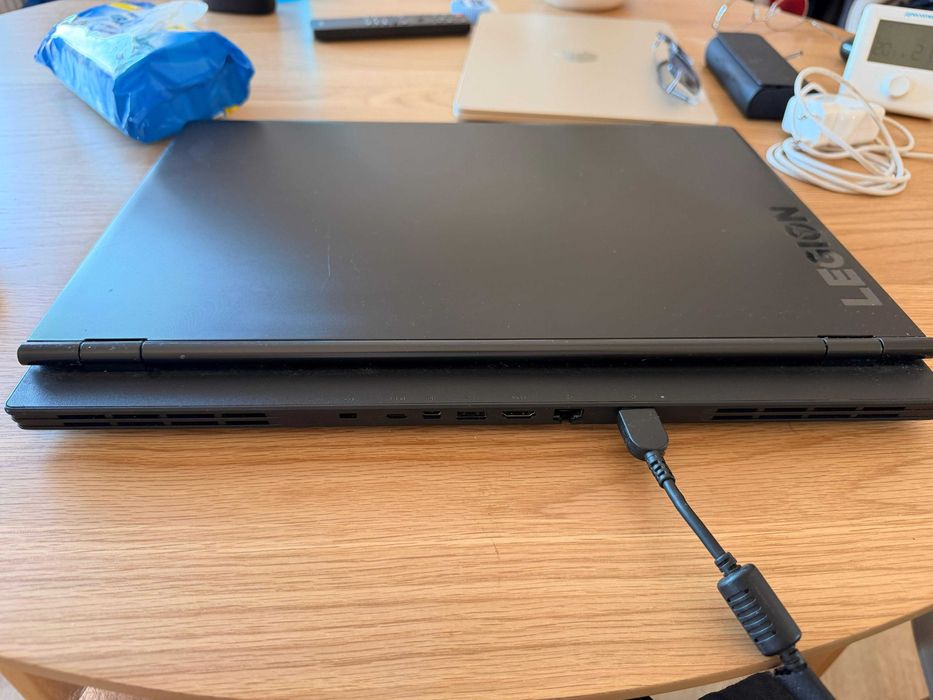 Laptop Lenovo Gaming i5-9300H / 16GB RAM / 512GB SSD / GTX 1650