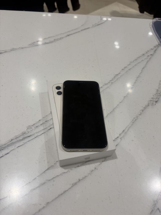 iPhone 11, на 128 гб