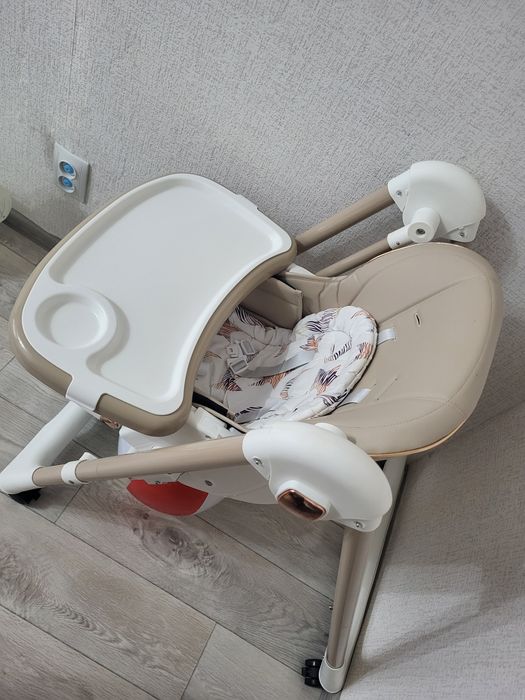Продам стульчик для кормления