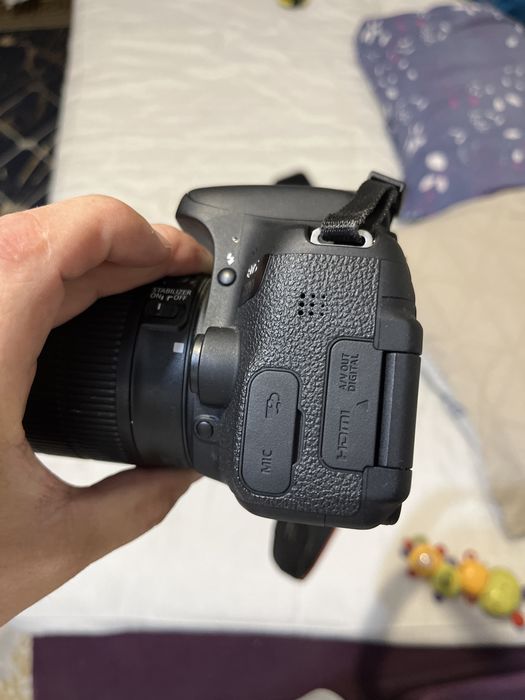 Canon 750D в отличном состояний