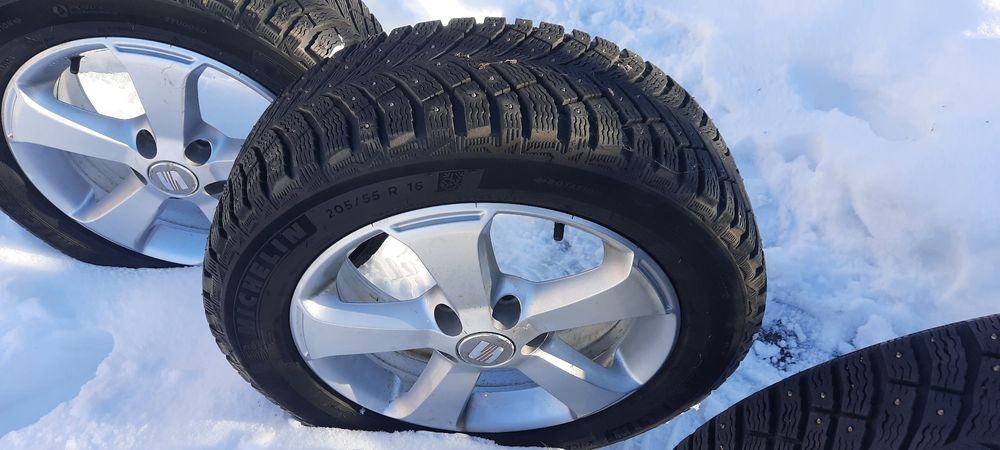 Vând roți iarnă 205/55/16 5 x 112 Seat, Skoda, Audi, Volkswagen Ronal