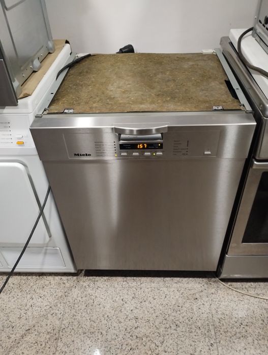 Иноксова съдомиялна MIELE G1225 eco