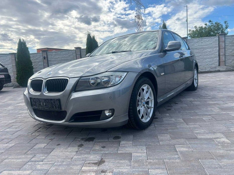 BMW Seria 3 2010 — imagine 2