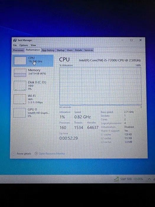 Laptop LENOVO i3 gen 7, 8gb RAM, 1 TB, Win10 + Husa CADOU